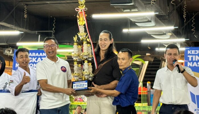Transformasi Berbuah Emas: Girisena Juara Umum Kyokushin Grand Prix 16