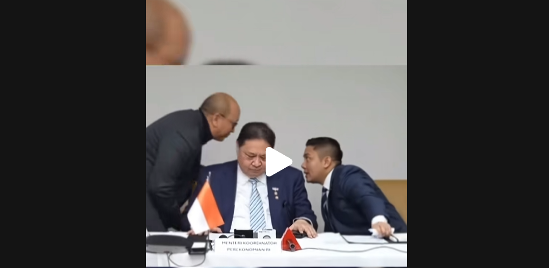 Viral Seskab Teddy Tegur Roslan Usai Konpers Diduga Gegara Hanya Dijadikan ‘Pajangan’