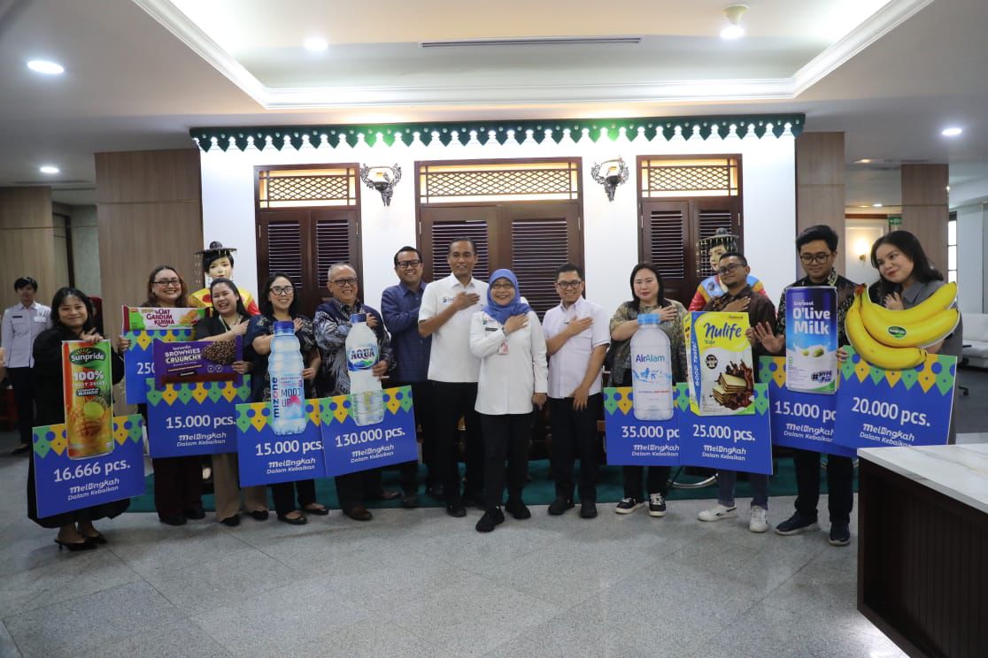 Transjakarta dan Takjil Ramadan 1447 H
