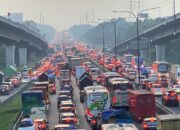 Mudik 2026 Pecah Rekor! 270 Ribu Kendaraan Serbu Tol: MBZ & Japek Nyaris Lumpuh?