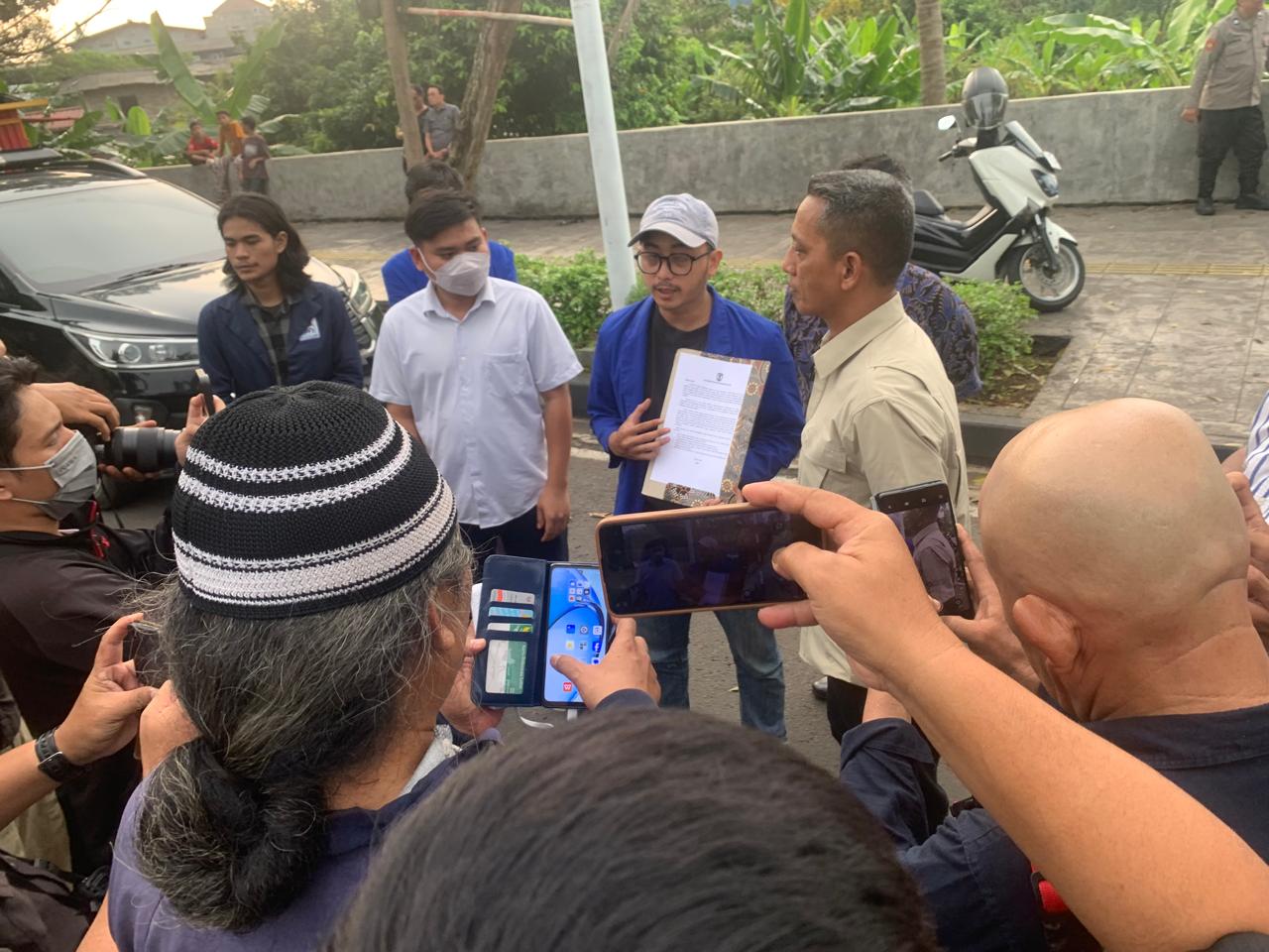 Aksi Bem Jakarta Raya