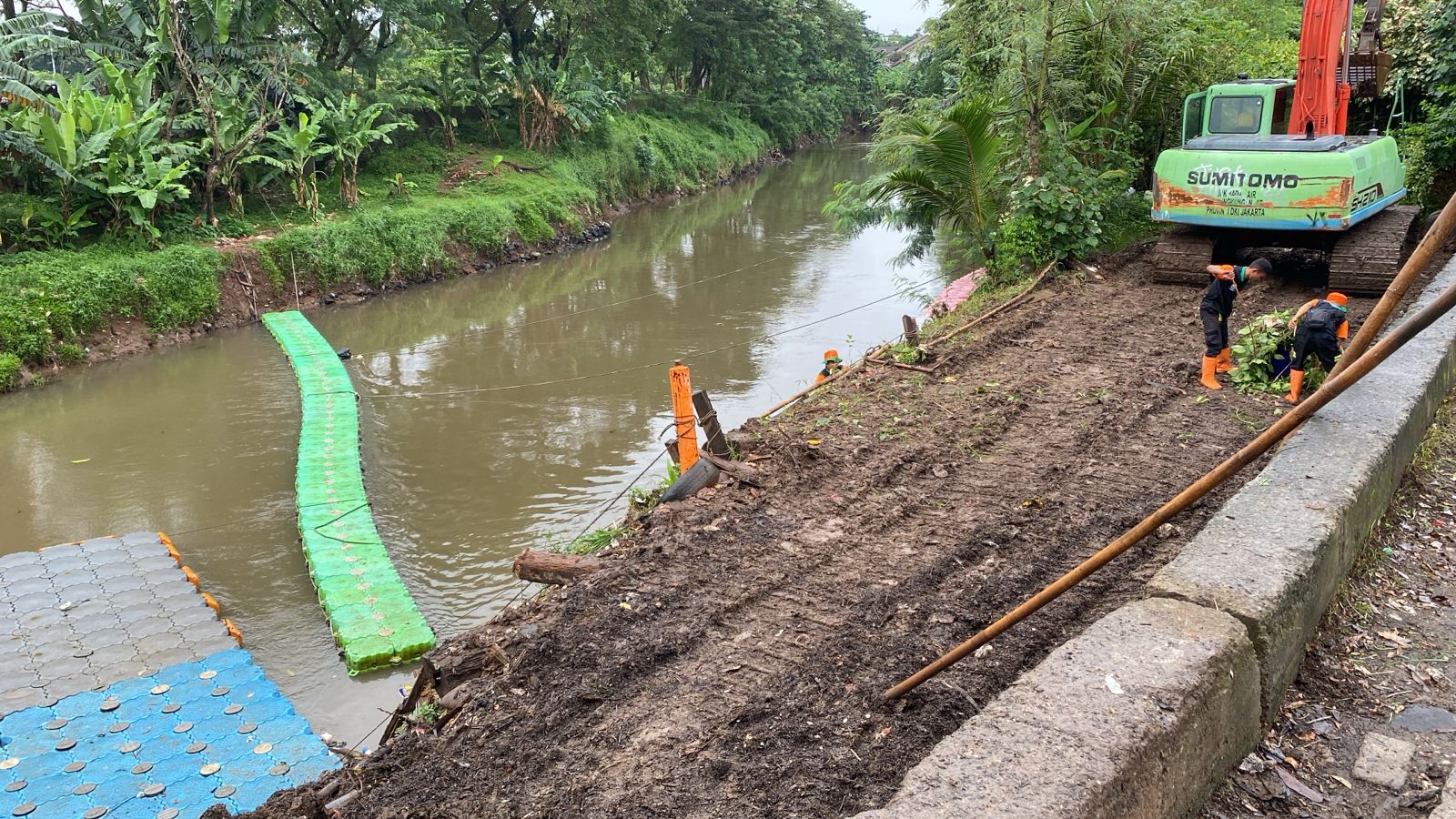 Emplasemen Di Tpu Tanah Kusir
