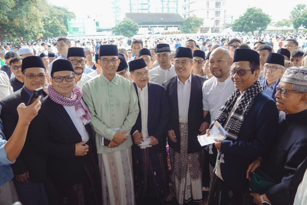 Foto Mahfud Dan Sahabat Di Masjid Al Azhar