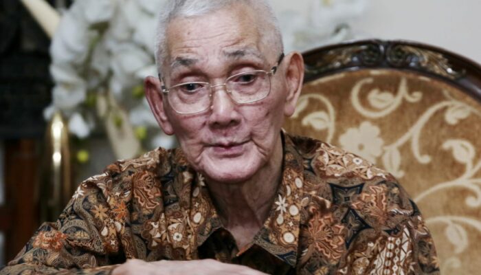 Mantan Wakil Presiden Ke-6 RI, Try Sutrisno Tutup Usia Di RSPAD Pagi Ini