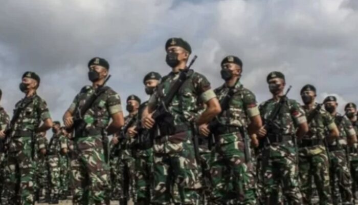 Satu Kabupaten Satu Batalyon TNI, Bukan Solusi Amankan SDA Tapi Tambah Masalah Baru