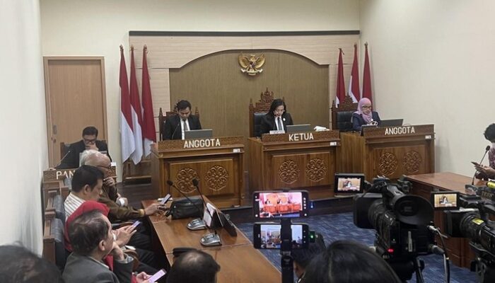KIP Kabulkan Sebagian Gugatan Bon Jowi