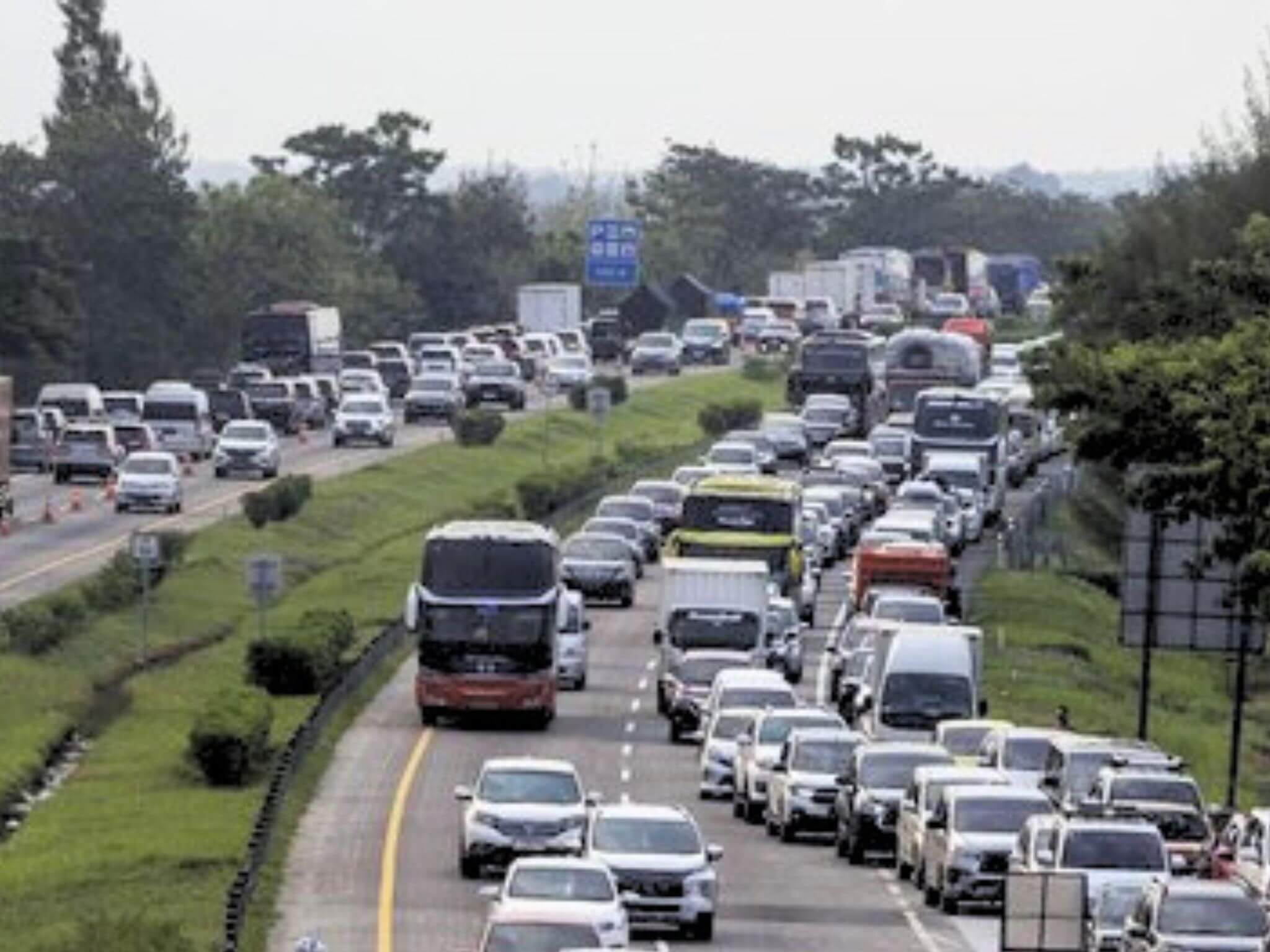 Tol Japek Padat Contraflow