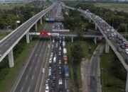 Tol Cikampek Km 15–24 Macet Parah, Tol MBZ Ikut Tersendat