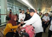 Pastikan Kesiapan Layanan Mudik Lebaran, Menko Polkam Tinjau Pelabuhan dan Bandara