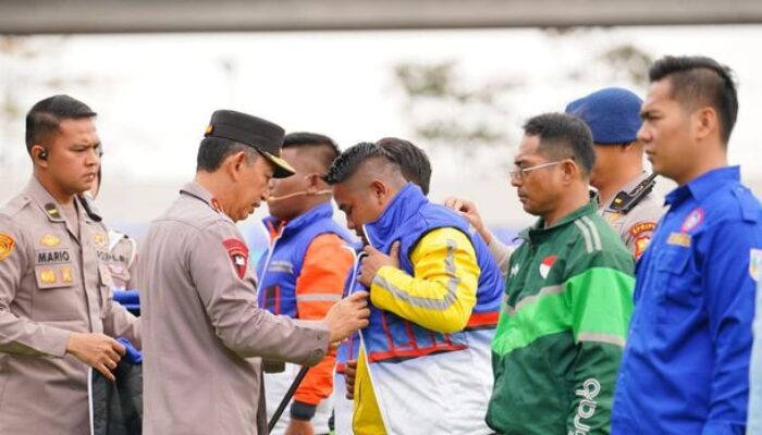 Kapolri Pimpin Apel ‘Nyago Bumi Sriwijaya Aman Bae’, Ojol dan Buruh Siap Jaga Kamtibmas