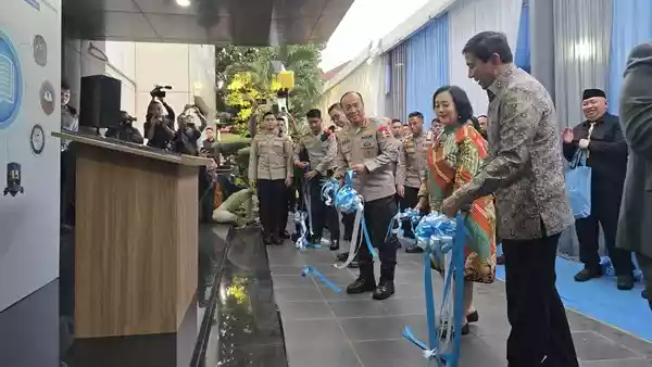 Polri Resmikan Gedung Pusat Studi Profesor Raden Soepomo 1773145599263 169
