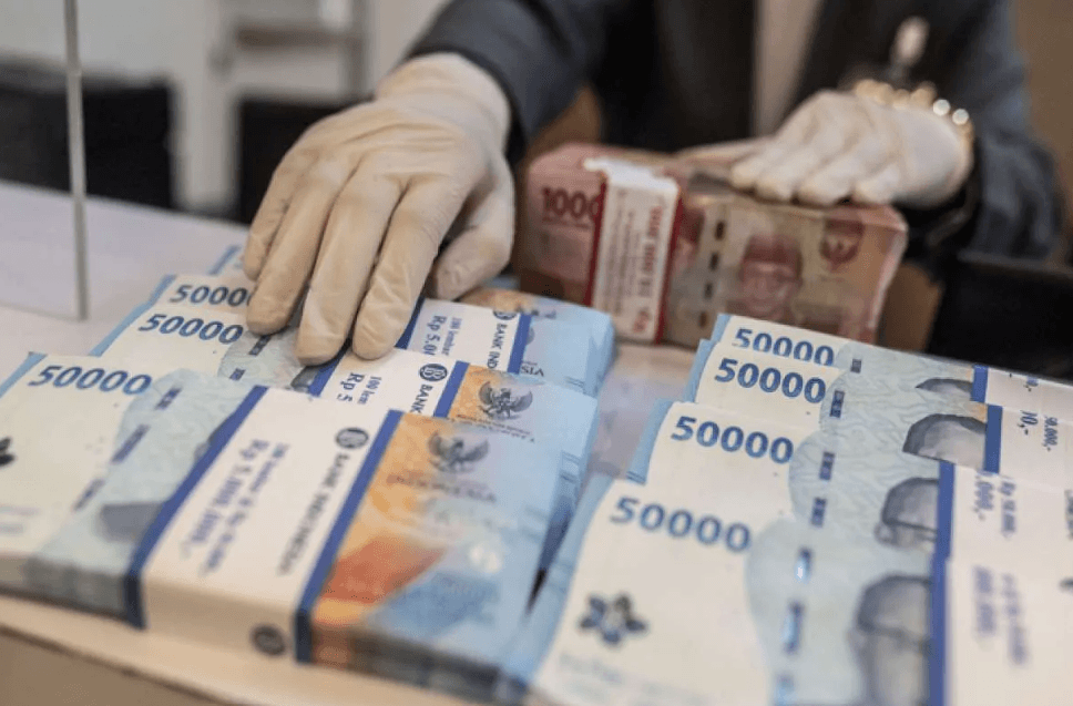 Uang Rupiah Banyak 1