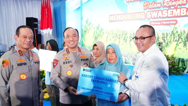 Wakapolri Komjen Dedi Prasetyo Mewakili Kerja Sama Polri Dengan Himbara Untuk Membantu Modal Para Petani Dok Ist 1772956554341 169