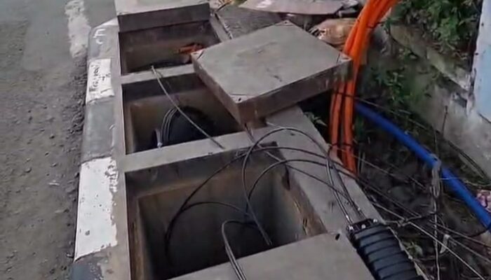 Proyek Kabel di Depok Jawa Barat Jadi Jebakan Maut, Abaikan Keselamatan Pengguna Jalan
