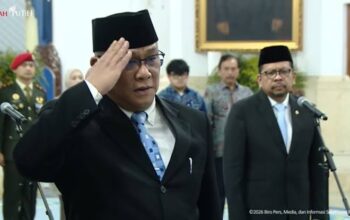 Jumhur Hidayat Dilantik Sebagai Menteri Lingkungan Hidup