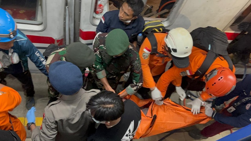 Korban Kecelakaan Kereta Di Bekasi Timur