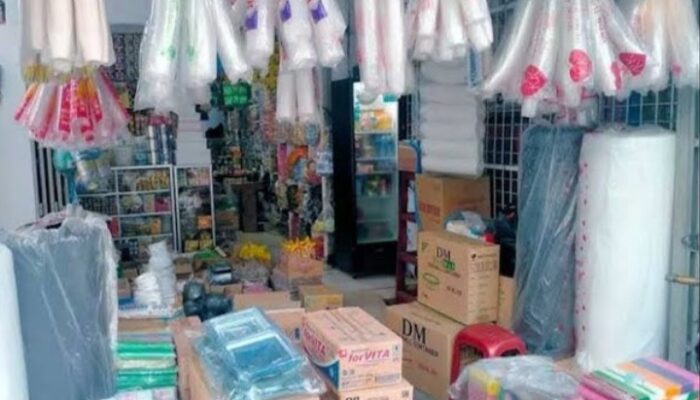 Konflik Timur Tengah Ganggu Pasok Plastik, Pemprov DKI Jaga Stabilitasi Harga
