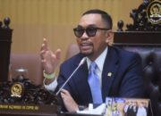 DPR Vs Menteri HAM! Sahroni Kritik Keras Wacana Sipil Masuk Pucuk Pimpinan Polri