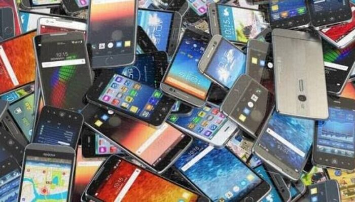 Terbongkar! Sindikat HP Ilegal Rp235 Miliar Digerebek, Tapi ‘HP Inter’ Masih Jadi Bom Waktu?