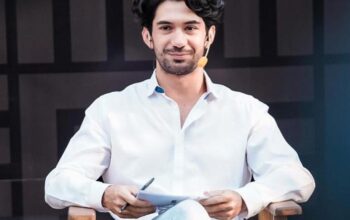 Dua Tahun Prabowo-Gibran, Reza Rahadian Apresiasi Aksi Mahasiswa dan Ingatkan Jangan Terprovokasi