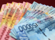 Uang Rupiah 100 Dan 50 Ribu