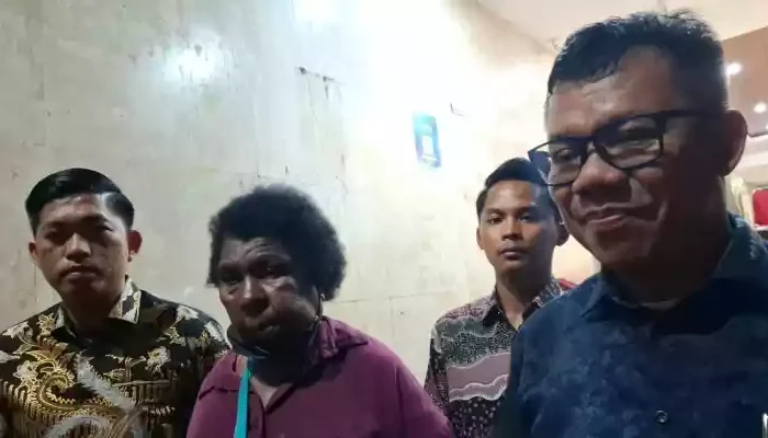 Wajahnya Ditampilkan di Pesta Babi Tanpa Izin, Mama Sinta Resmi Polisikan Ketua LBH Papua Merauke