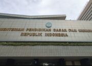 Kemendikdasmen Didesak Usulkan Guru PPPK Diangkat Jadi PNS