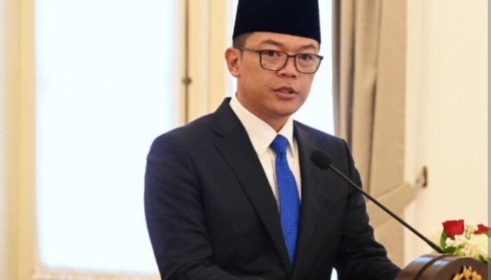 Menlu Sugiono Tanggapi Kritik Dino Patti Djalal