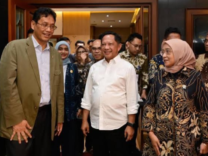 Purbaya Tito Rini
