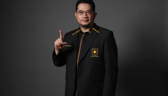Ketum Partai Ummat Tantang Teddy Polisikan Amien Rais Jika Tak Terima