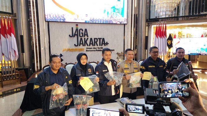 Polda Metro Jaya Mengamankan 101 Orang Yang Diduga Akan Membuat Rusuh Dalam Perayaan May Day 2026 Di Jakarta Hari Ini Polisi M 1777644808388 169