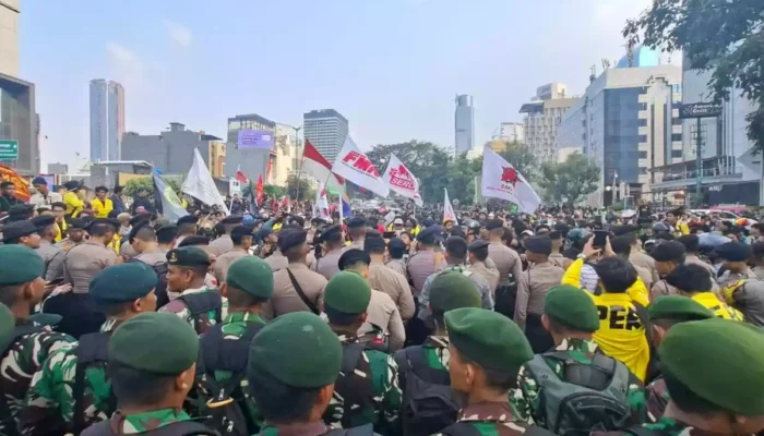 Mahasiswa Kritik Pengamanan Demo oleh TNI: Fungsi Militer Itu Pertahanan, Bukan Keamanan