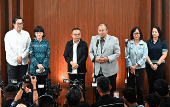 Dpr Bersama Gojek Dan Grab Indonesia