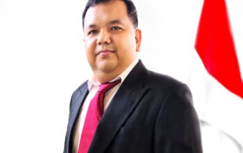 DR. Gerald Theodorus L.Toruan S.H. M.H.