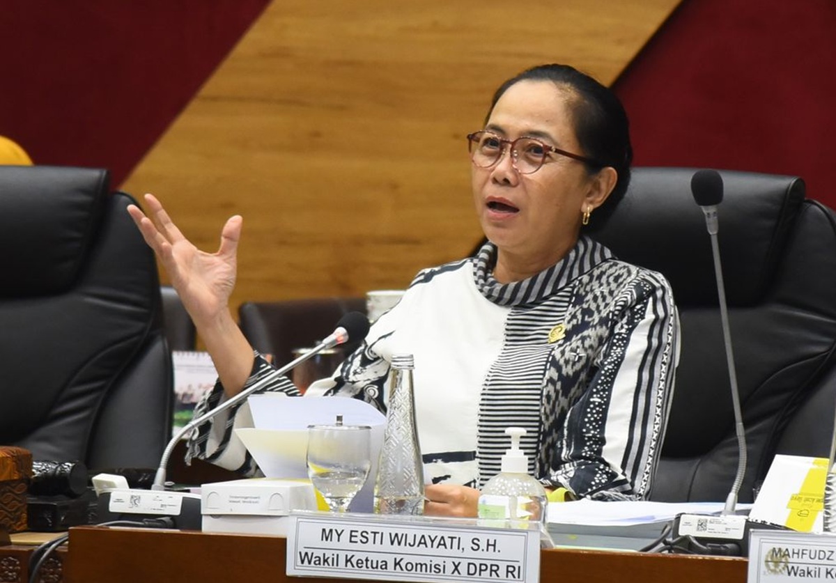 Maria Yohana Esti