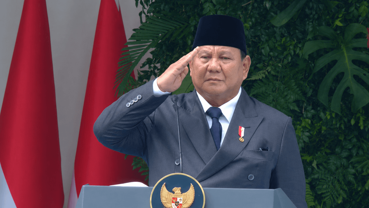 Presiden Prabowo Subianto Hormat