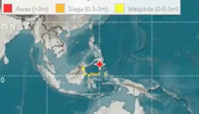 Gempa M7,7 Guncang Wilayah Gorontalo, Warga Berhamburan Keluar Gedung!