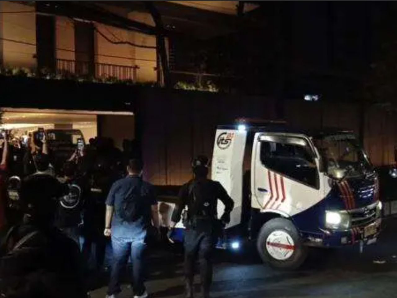 Rumah Silmy Karim Digeledah Kpk