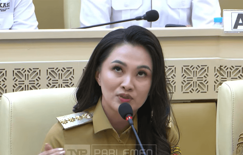 Sherly Tjoanda Laos