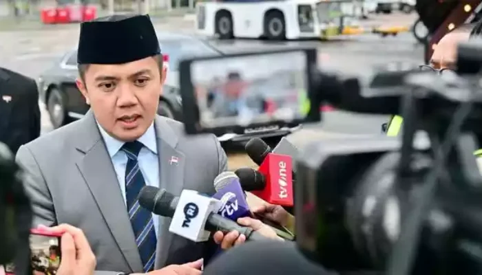 Seskab Teddy Tegaskan Kunjungan Luar Negeri Prabowo Bukan Pencitraan, Ini Buktinya