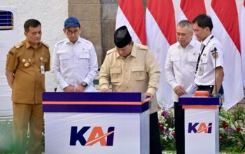 Prabowo Resmikan Stasiun Semarang Tawang