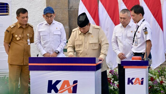 Presiden Prabowo Resmikan Revitalisasi Stasiun Semarang Tawang, Minta Kereta Api Jadi Penggerak Pemerataan Ekonomi