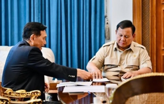 Presiden Dan Ketua Den