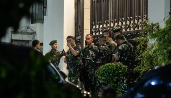 YLBHI Kecam Pelibatan TNI dalam Proses Penegakan Hukum, Desak Presiden Prabowo Cabut Perpres No 66/2025