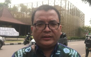 Denny Indrayana Bidik DPR hingga PDIP Muluskan Wacana Pemakzulan Gibran