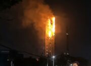 Detik-Detik Enam Lantai Gedung Bapenda DKI  Dilalap Api