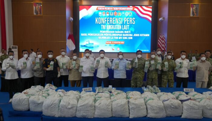 Menko Polkam Musnahkan 1,3 Ton Ketamin : Indonesia Bukan Jalur Transit Narkoba