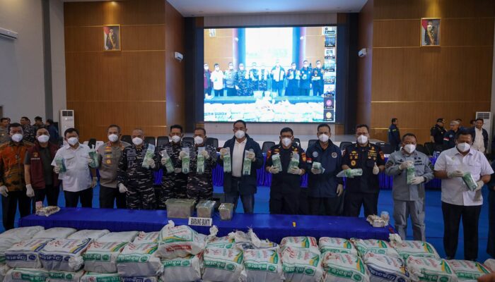 Operasi Joint Operation BNN dan 5 Lembaga Gagalkan Penyelundupan 1,3 Ton Ketamine di Natuna