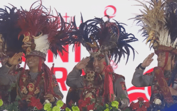 Karnaval Bersatu Harmoni Nusantara Polri Tampilkan Ragam Budaya Dan Program Pelayanan Di Monas