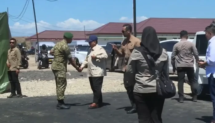 Momen Presiden Prabowo Tiba di Lokasi Gempa NTT
